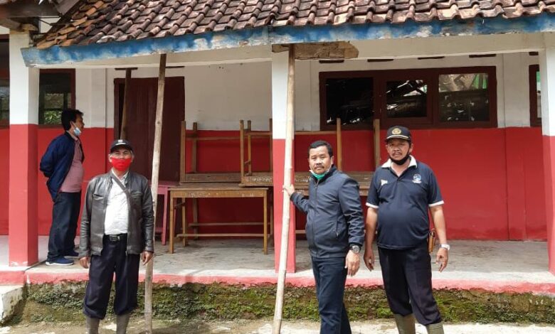 Bangunan SDN Cisarua yang Ambruk di Kadupandak Masih Menunggu Program Perbaikan