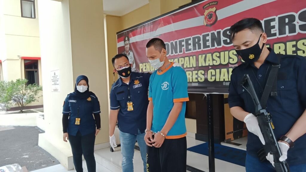 Korupsi bansos PKH Sindangbarang Cianjur