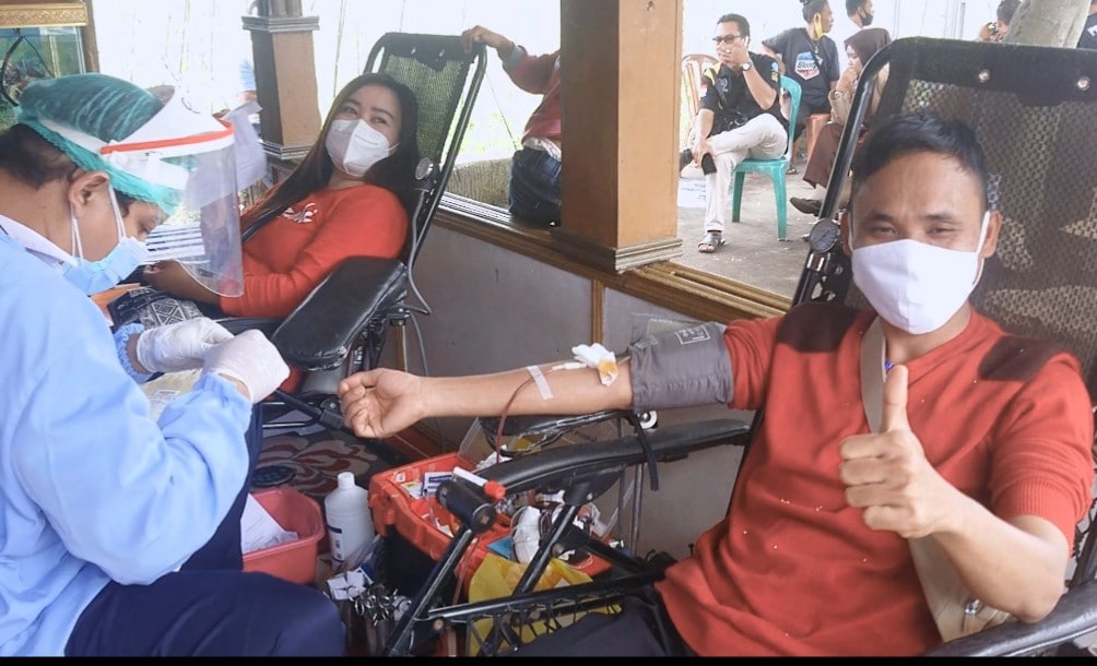 Peduli Kemanusiaan, Anggota DPRD Cianjur Kolaborasi dengan Ormas PP Gelar Donor Darah