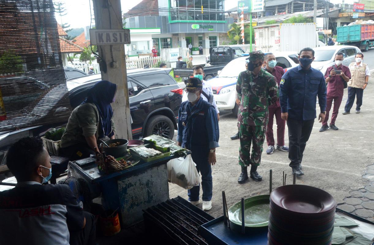 Tidak Mematuhi Prokes Covid-19, Sate Maranggi Sari Asih Pacet Dapat Teguran