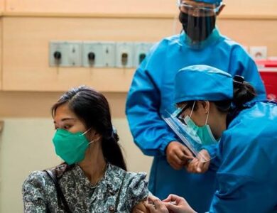 Besok, 3.000 Nakes Akan Divaksinasi Massal di Sabuga Bandung