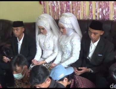 Pasangan Kembar Menikah, Seperti Ini Kisah Asmara Mereka yang Viral