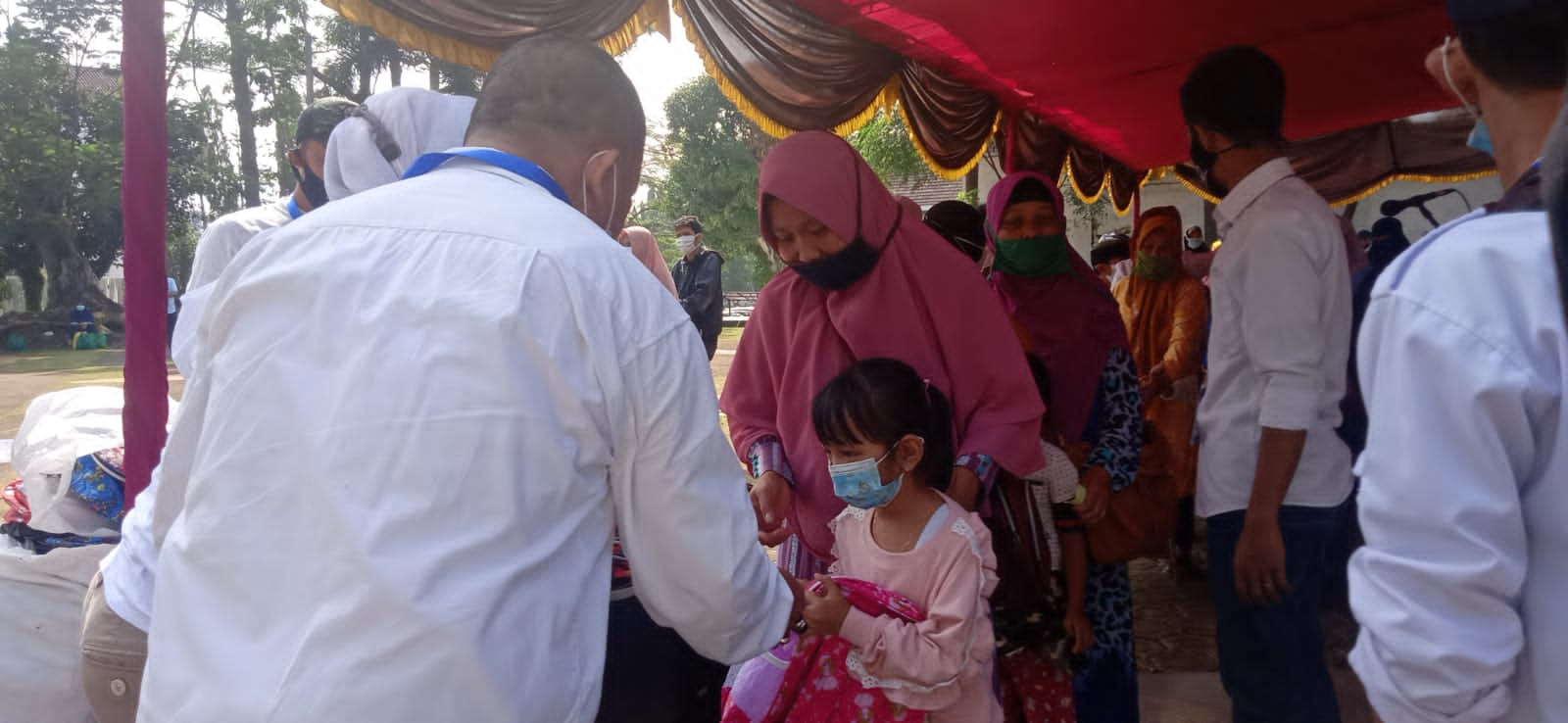 Sambut Ramadan, Pemkab Cianjur dan Tim Gabungan Santuni Ratusan Anak Yatim