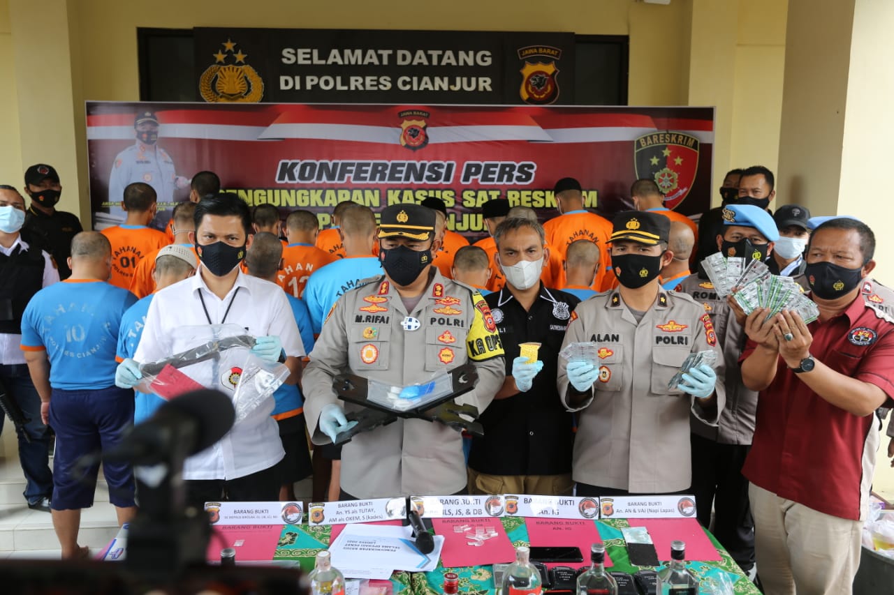 Operasi Pekat Lodaya 2021, Polres Cianjur Amankan Ratusan Miras Ilegal