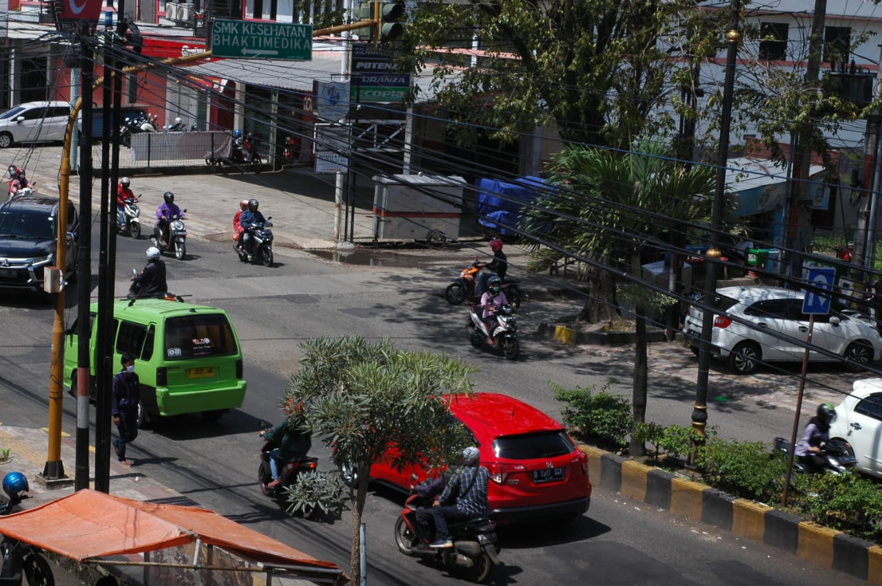 MUDIK: Antisipasi lonjakan mudik lebih awal, 700 personel gabungan perketat penjagaan di perbatasan Cianjur. (Foto: Afsal Muhammad/cianjurupdate.com)