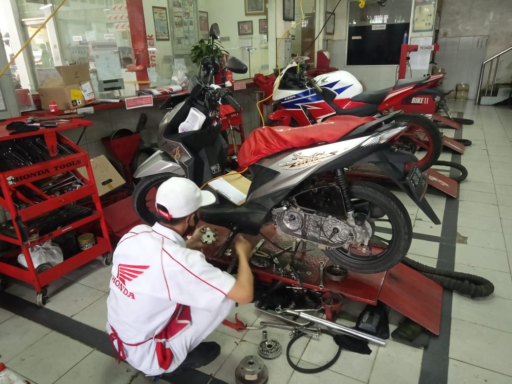 Performa Tetap Maksimal, Servis Motor Wajib Dilakukan Secara Rutin