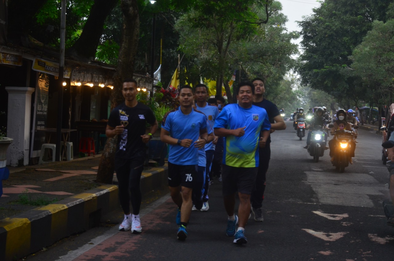 HARI PEMASYARAKATAN: Lapas Cianjur gelar bhakti sosial kepada masyarakat sekitar hingga olahraga lari sejauh lima kilometer.(Foto: Istimewa)