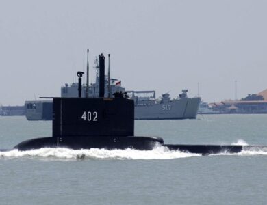 Presiden Jokowi Sampaikan Duka Mendalam Gugurnya 53 Prajurit TNI - KRI Nanggala 402