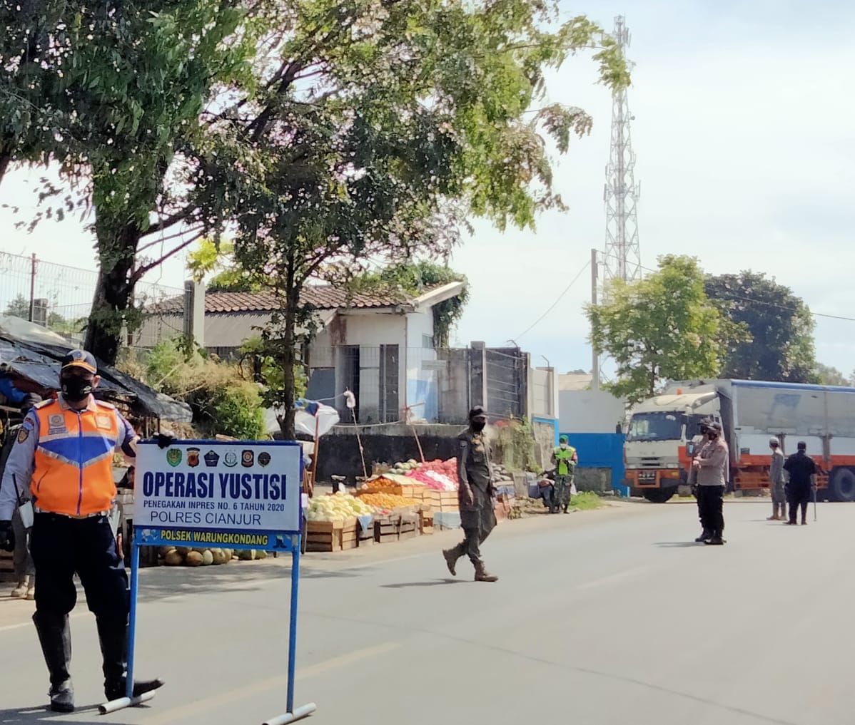 Mulai tanggal 6 sampai 17 Mei 2021, bus tanpa stiker khusus akan diputar balik selama larangan mudik