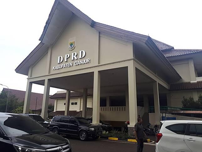 Masuk Gedung DPRD Kabupaten Cianjur, Wajib Disiplin Prokes