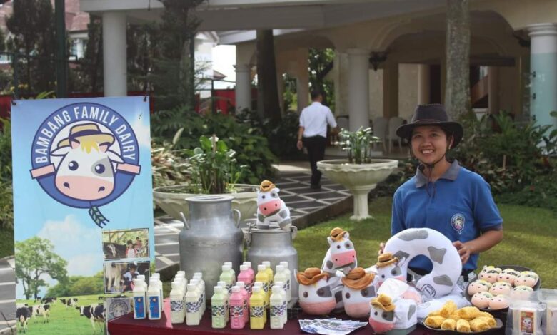 Seru! Belajar Sambil Mencicipi Aneka Olahan Susu di Kedai Susu Bambang Family Dairy