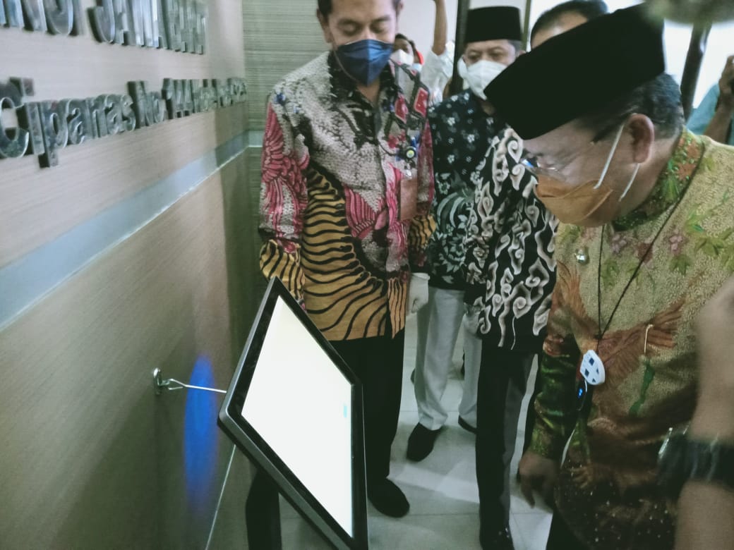 Pemkab Cianjur Luncurkan Aplikasi Smart Village D354