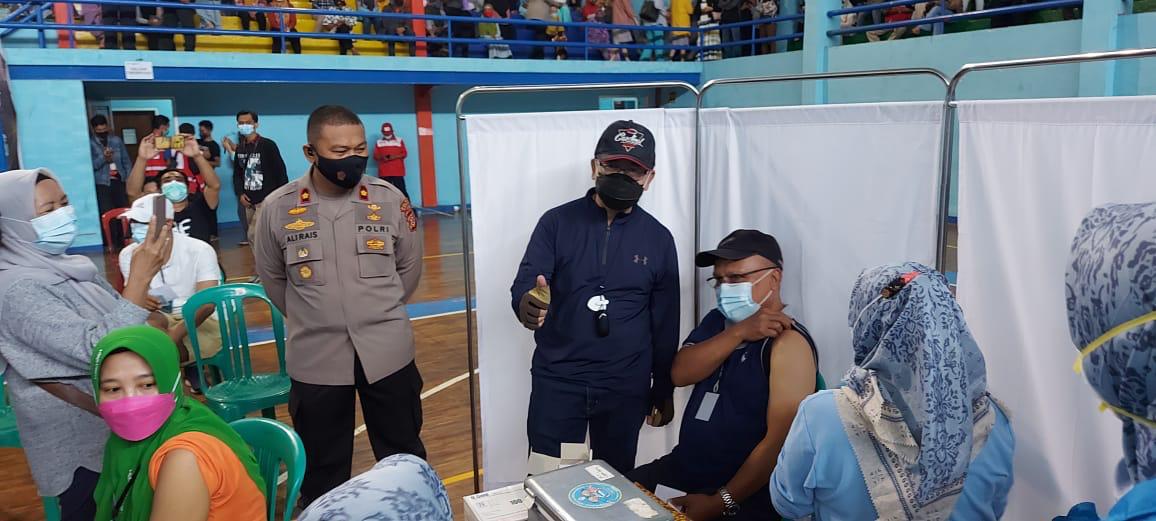 Peringati Hari Bhayangkara ke-75, Polres Cianjur Gelar Vaksinasi Massal