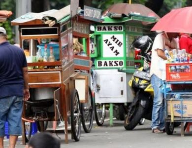 Perpanjangan PPKM: Usaha Kecil Buka hingga Jam 21.00 Wib, Dine-In Hanya 20 Menit