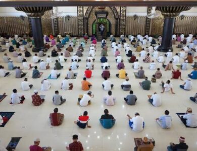 DMI Usul Shalat Jumat Digelar Dua Gelombang, MUI: Tak Setuju, Bikin Ribet!