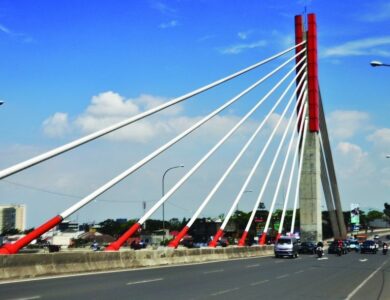 Heboh! Seorang Wanita Lakukan Percobaan Bunuh Diri di Jembatan Layang Pasopati