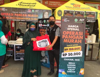 ACT Cianjur Hadirkan Program Operasi Pangan Murah bagi Masyarakat Terdampak Pandemi