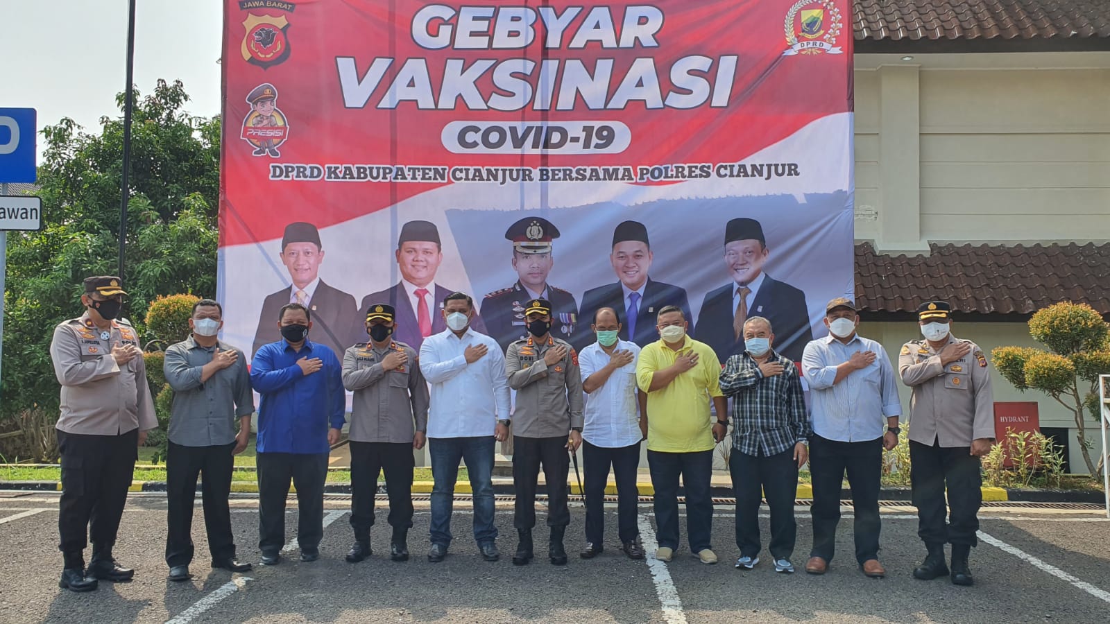 Siapkan 2.500 Dosis Vaksin, DPRD dan Polres Cianjur Gelar Vaksinasi bagi Masyarakat