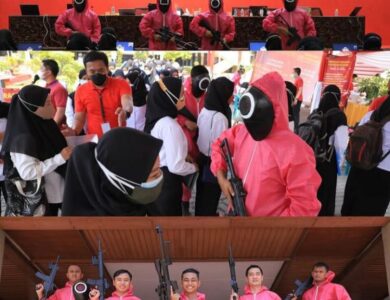Viral! Tes SKD CPNS Kemenkumham Jatim Dikawal Pasukan Pink Squid Game