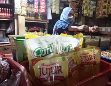 Sudah Dua Pekan, Harga Minyak Goreng di Pasar Cipanas Naik