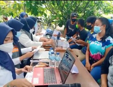 Live Dangdut Manjakan Peserta Gebyar Vaksinasi di Haurwangi