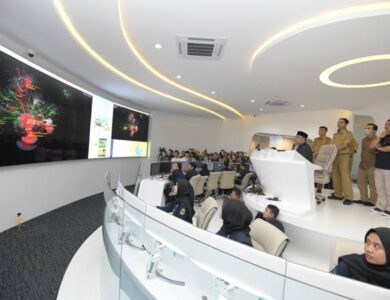 Tingkatkan Kinerja ASN, Pemprov Jabar Luncurkan 7 Aplikasi Smart Birokrasi