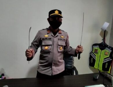 Bawa Celurit Mau Tawuran, Siswa SMP di Cianjur Ditangkap Polisi