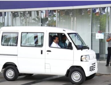 https://kalbar.suara.com/read/2021/11/17/155123/presiden-jokowi-uji-coba-mobil-listrik-mitsubishi-minicab-miev