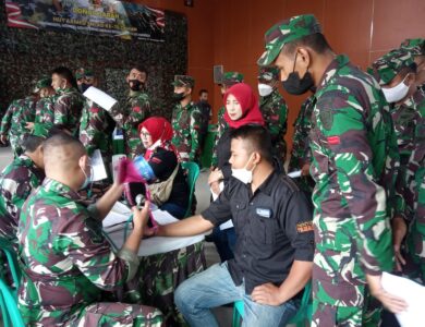 HUT ke-76, Yon Armed 5/105 Tarik Gelar Donor Darah
