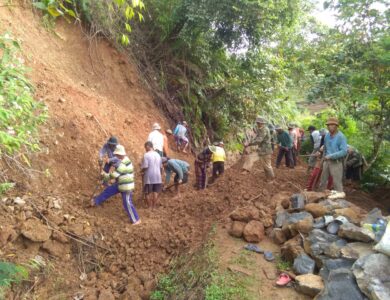 Longsor Terjang Takokak, Tiga Warga Tertimpa dan Alami Luka-luka