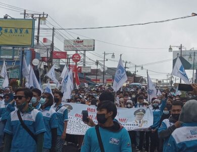 Buruh SPN Cianjur Batal Berorasi di Istana Presiden, Penjagaan Polisi Ketat!