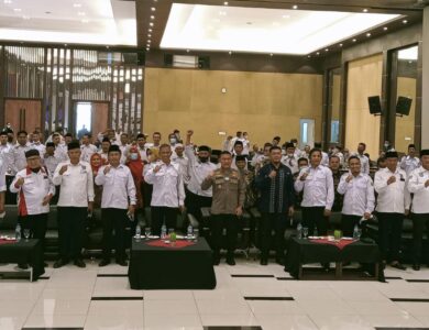 Pengurus Apdesi Cianjur Resmi Dilantik, Wabup Optimistis Desa Bisa Maju