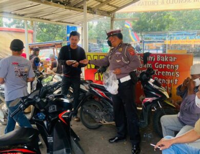 Sat Lantas Polres Cianjur Berikan Pembinaan Kepada Komunitas Ojek di Cianjur