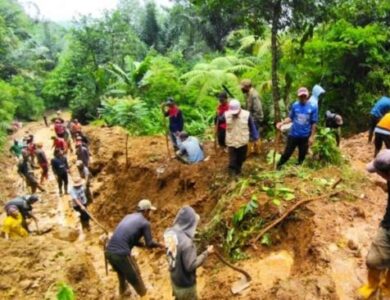 Jalan Utama Bandung-Cianjur yang Tertutup Longsor Sudah Dapat Dilalui