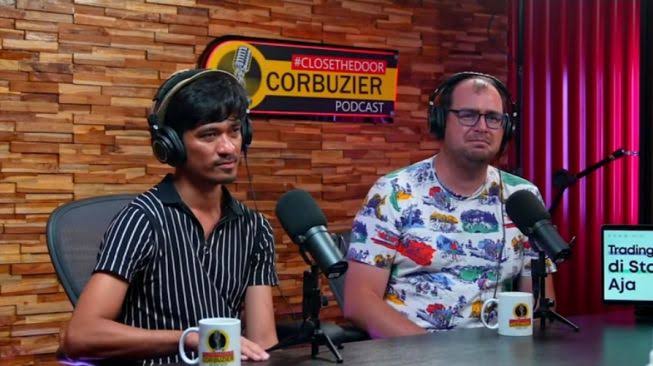 Pasangan Gay Ragil dan Fred di Podcast Deddy Corbuzier