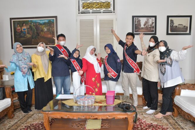 
 Forum Anak Cianjur bersama Bunda Literasi Hj Anita Sincayani Herman.(Foto: Risma/Cianjur Update)