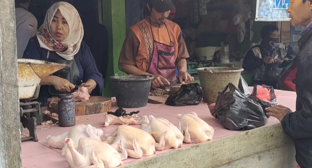 Jelang Idul Fitri, Harga Daging Mulai Merangkak Naik