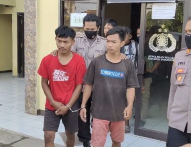Jajaran Polsek Bojongpicung Amankan 4 Orang Pencuri Rel Kereta Api