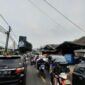Jalur puncak macet
