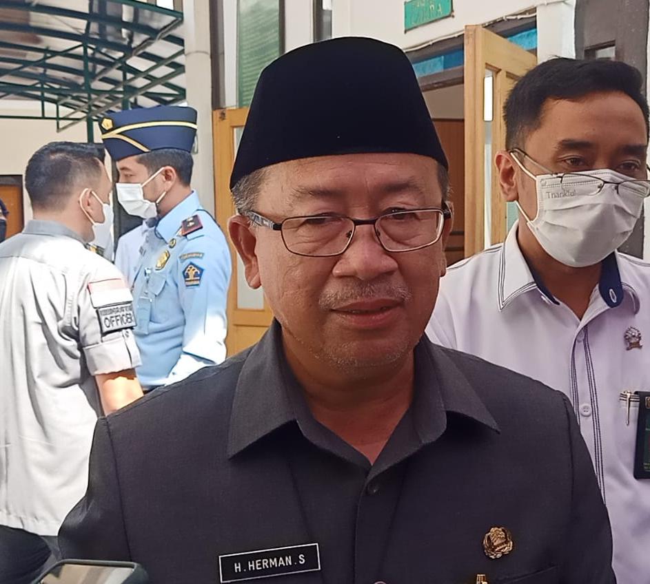 Meski Boleh Lepas Masker, Bupati Cianjur Minta Warga Waspada Hal Ini