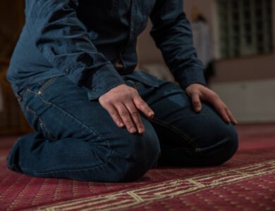 Niat Salat Isya dan Bacaan yang Penting Anda ketahui