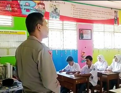 Keren!! Polisi Bangun Sekolah untuk Anak Putus Sekolah