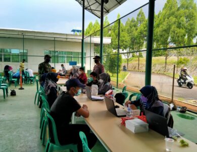 Karyawan PT Pou Yuen Indonesia Jalani Vaksinasi Covid-19 Booster