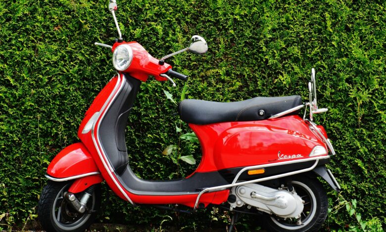 Harga 3 Motor Vespa Matic Terbaru 2022, Siap Beli?