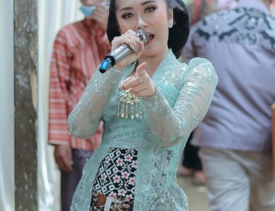 Gaya Bernyanyi Lagu Daerah Masyarakat Sunda dan Cianjur Adalah