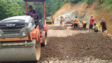 Pengerjaan Jalan Provinsi di Tanggeung Cianjur Capai 40 Persen
