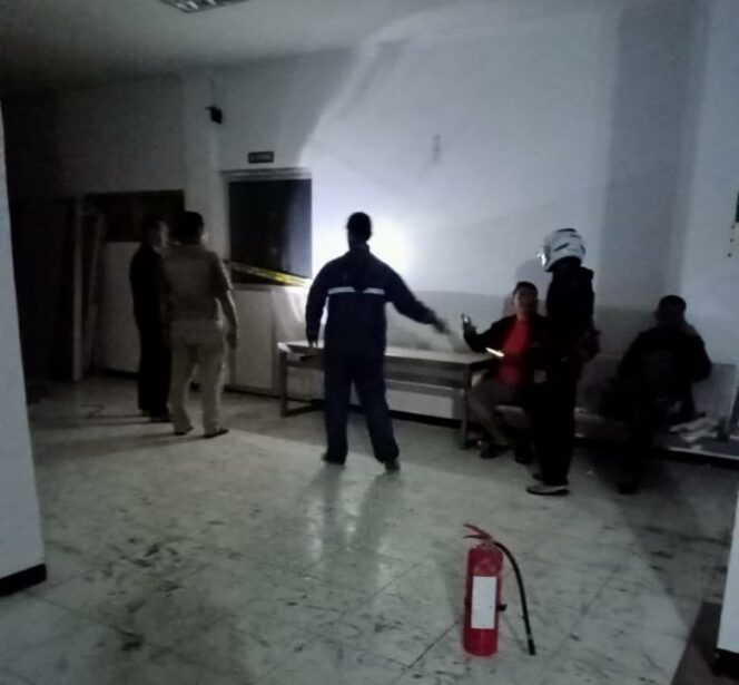 
					RSUD Pagelaran Cianjur Kebakaran, Ternyata Ini Penyebabnya.(Foto: Istimewa)