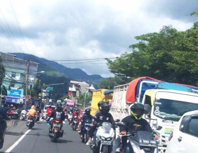 Malam Takbir Idul Adha, Jalur Cipanas Puncak Ramai Lancar