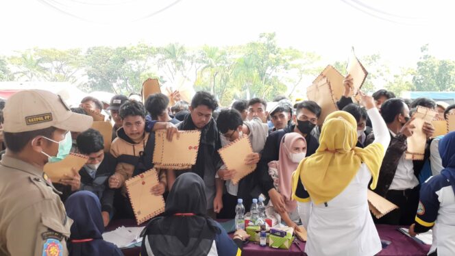 
 Ribuan Calon Pekerja Banjiri Job Fair Cianjur 2022.(Foto: Afsal Muhammad/cianjurupdate.com)