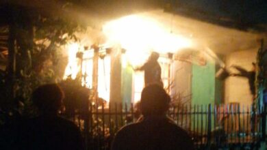 Ditinggal Pemilik, Rumah di Cugenang Cianjur Kebakaran